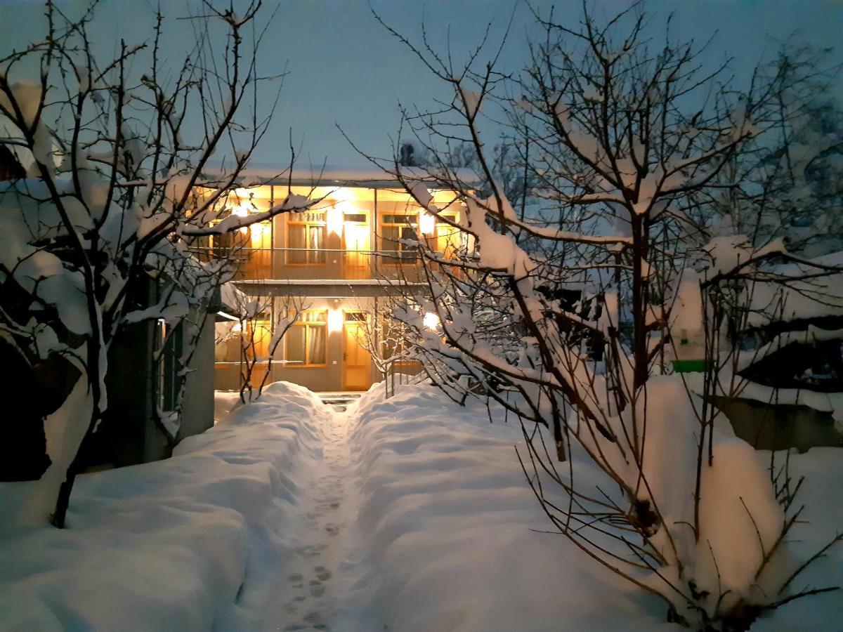 Andranik B&B Goris Esterno foto